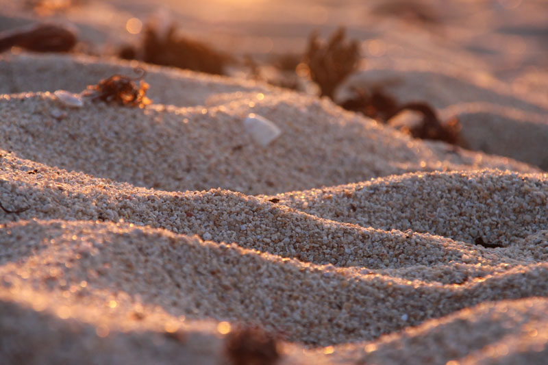 Zand op het strand van Kerlouan (Bretagne)